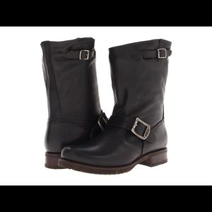 Frye Veronica black boot size 8.5